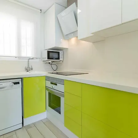 Rentafive Nuevo Parking Aa Ascensor Apartment